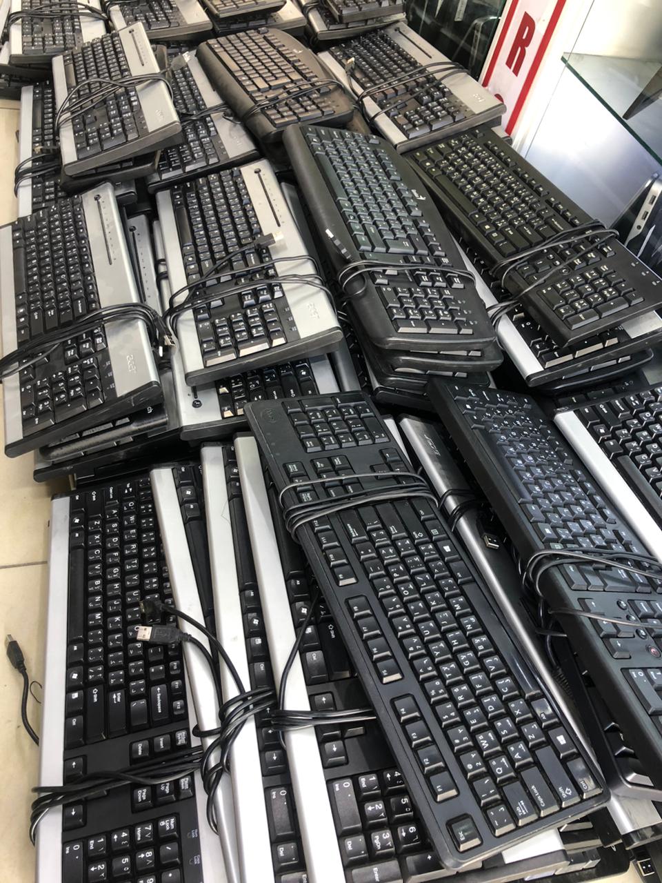 XUK Keyboards β Reliable Typing Experience