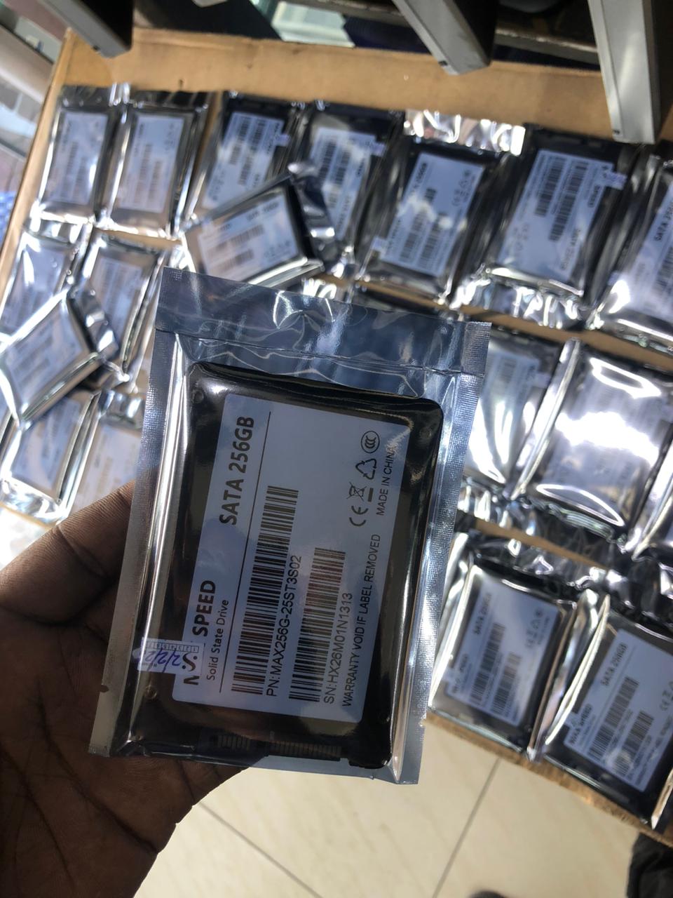 256GB SATA SSD β Fast & Reliable Storage