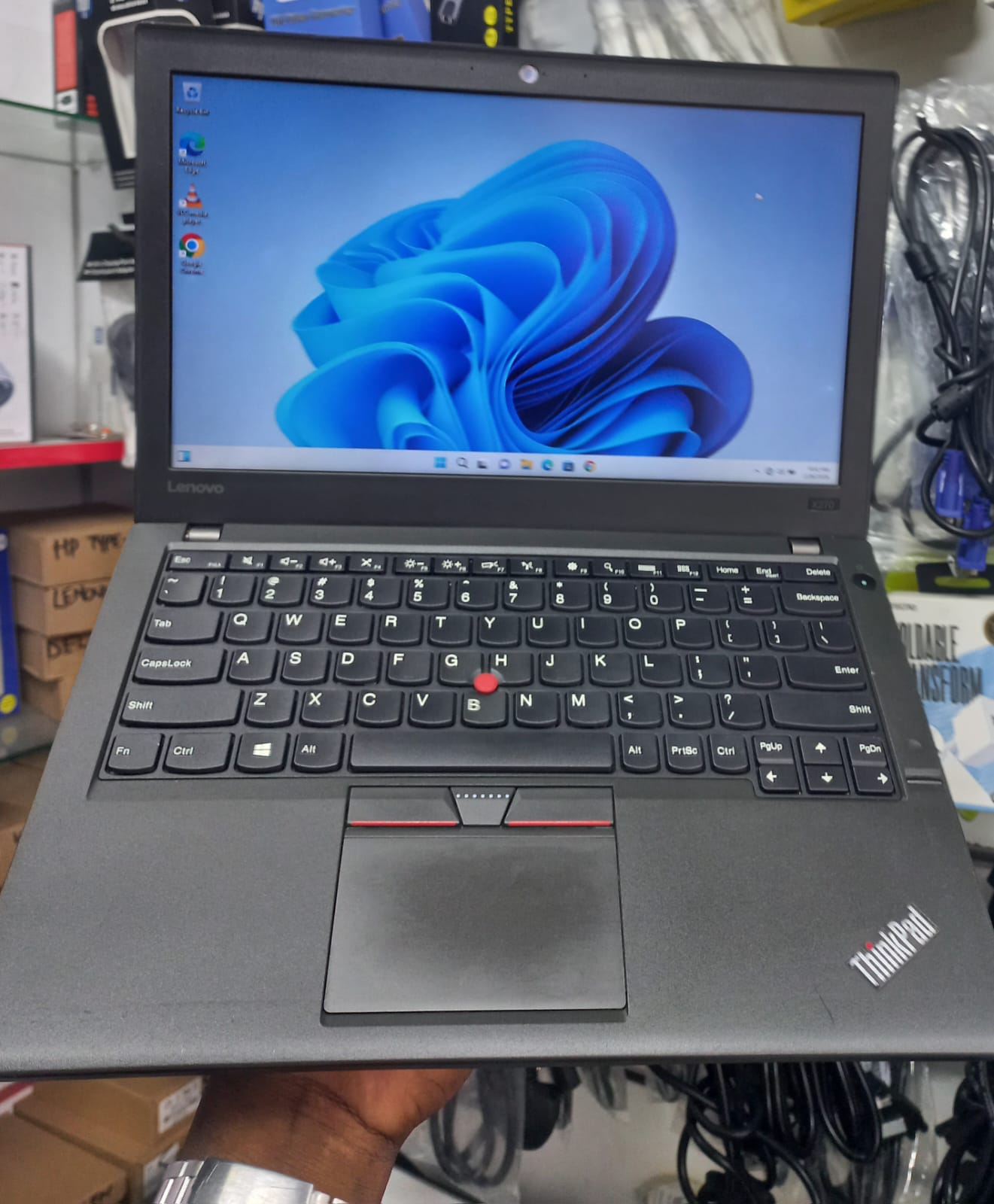 Lenovo ThinkPad X270 Core i5 | 8GB RAM | 500GB HDD thumbnail 2