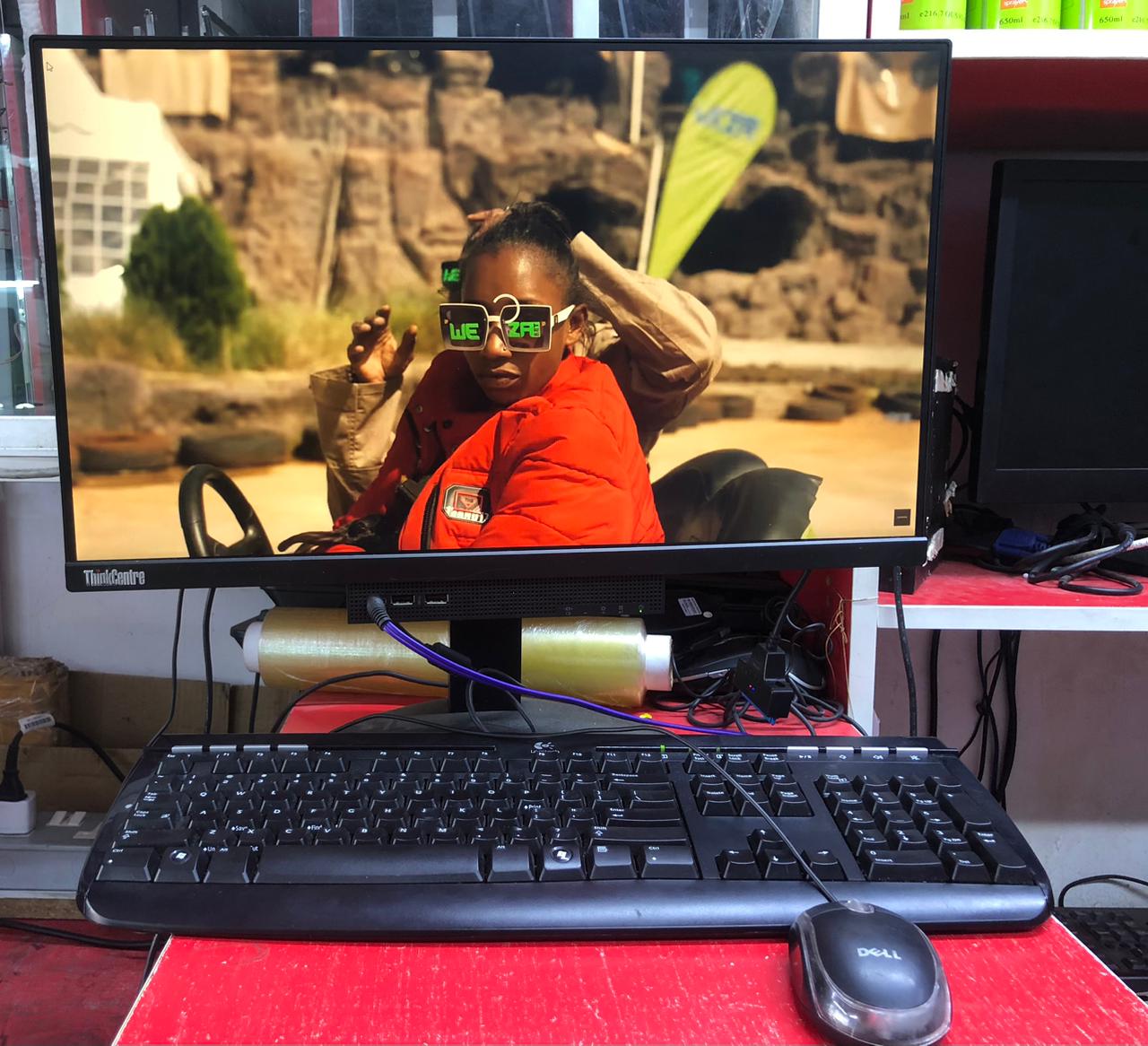 All-in-One PC – Core i5 6th Gen | 8GB RAM | 128GB SSD