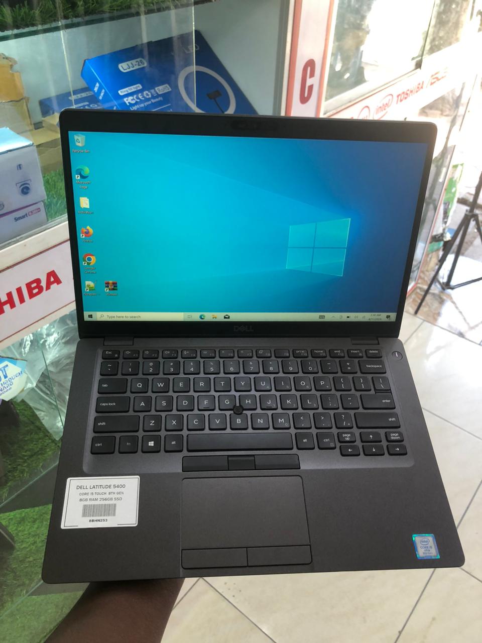 Dell Latitude 5400 – Core i5 8th Gen | 8GB RAM | Touchscreen