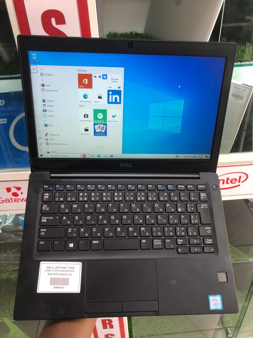 DELL LATITUDE 7200 – Core i3 8th Gen | 8GB RAM | 256GB SSD