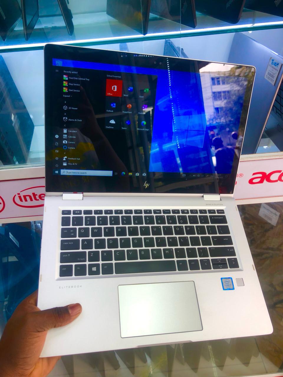 HP EliteBook 1030 G2 – Core i5, 8GB RAM, 256GB SSD, x360 Touch thumbnail 2