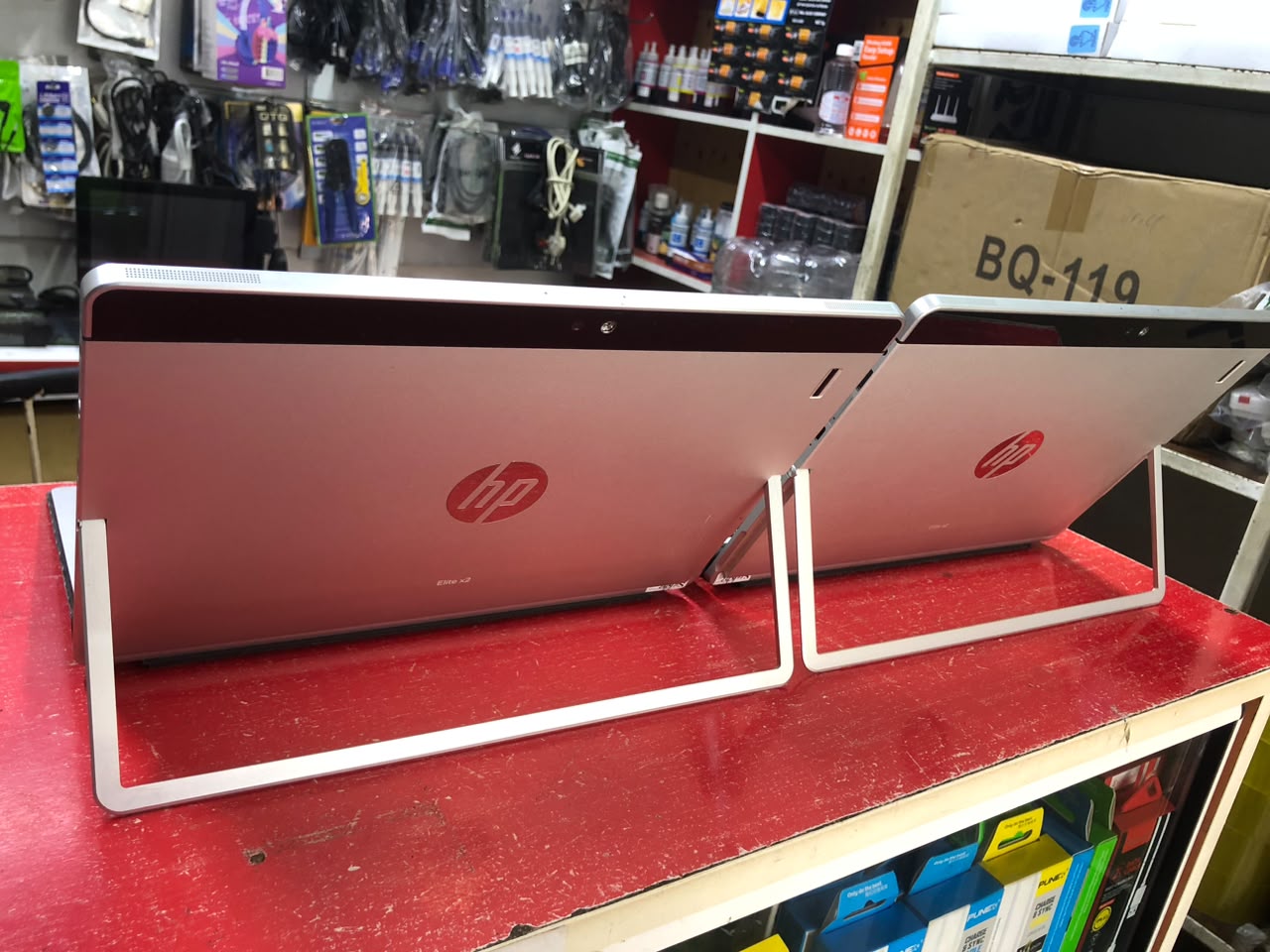 HP Elite x2 | Core m5 | 4GB RAM | 128GB SSD | Touchscreen | Windows 11 Pro | Office thumbnail 3